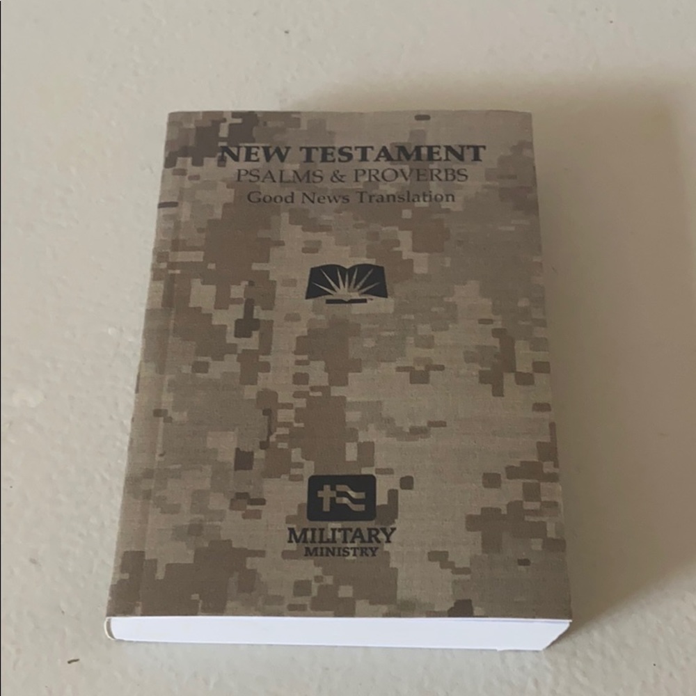 New Testament Bible with psalms and proverbs